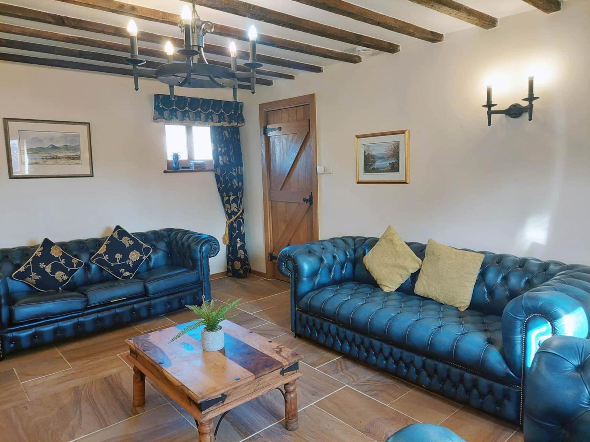 The Old Mill Barn With Hot Tub And Private Use Of Heated Pool Villa Wirral Exterior foto