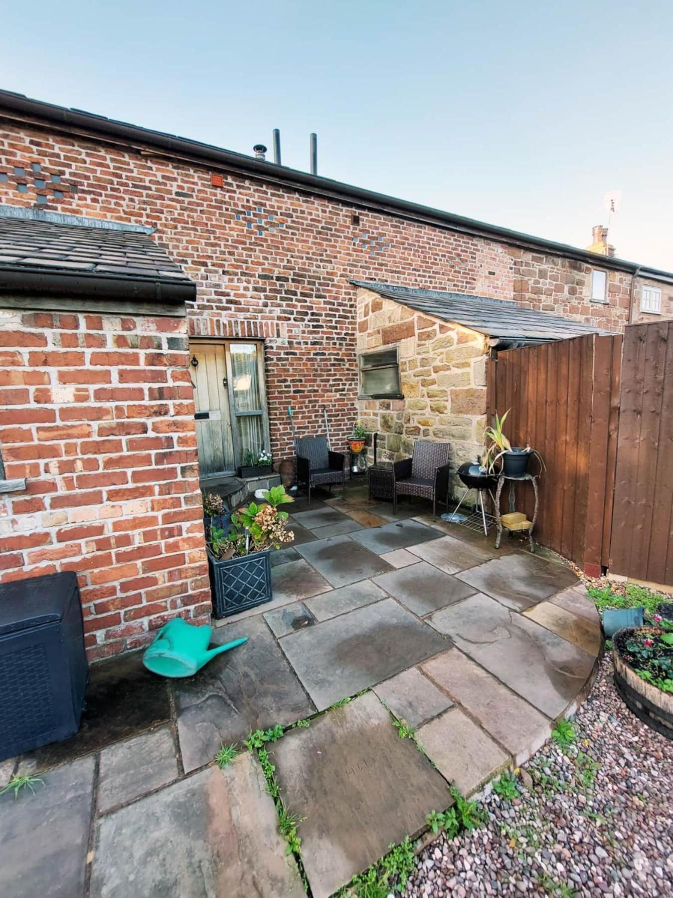 The Old Mill Barn With Hot Tub And Private Use Of Heated Pool Villa Wirral Exterior foto