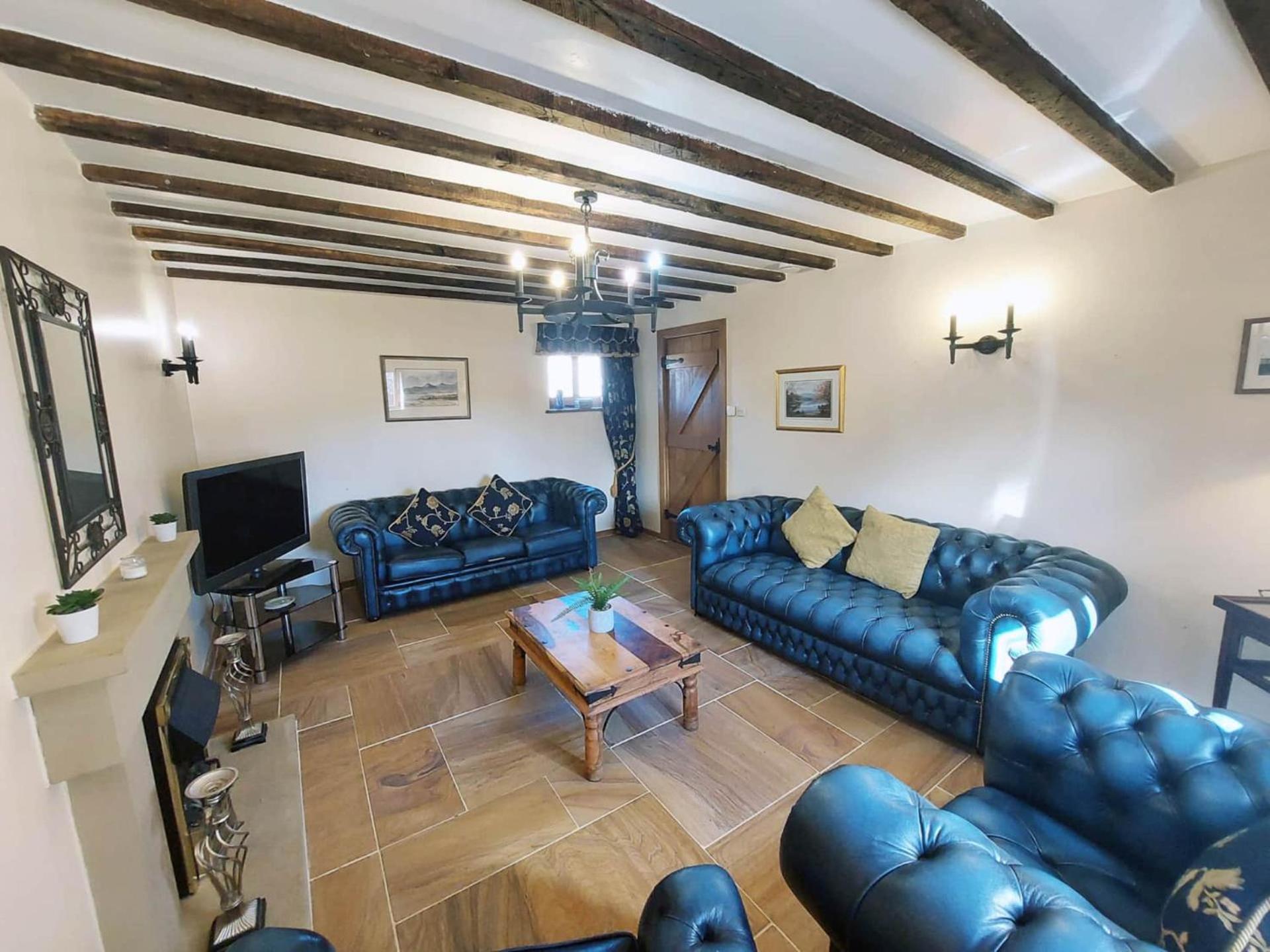 The Old Mill Barn With Hot Tub And Private Use Of Heated Pool Villa Wirral Exterior foto