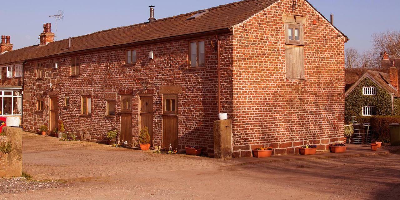 The Old Mill Barn With Hot Tub And Private Use Of Heated Pool Villa Wirral Exterior foto